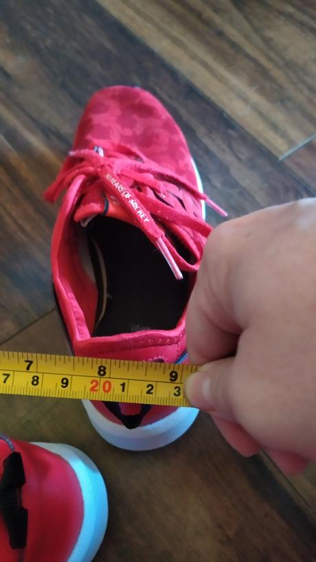 Disney mickey mouse tenisky 23 cm., disney,37