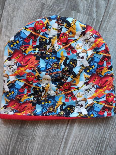 Ninjago zateplená čiapka top stav, 92