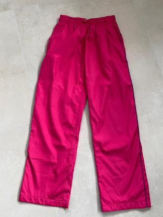 Sustiakove nohavice, 152