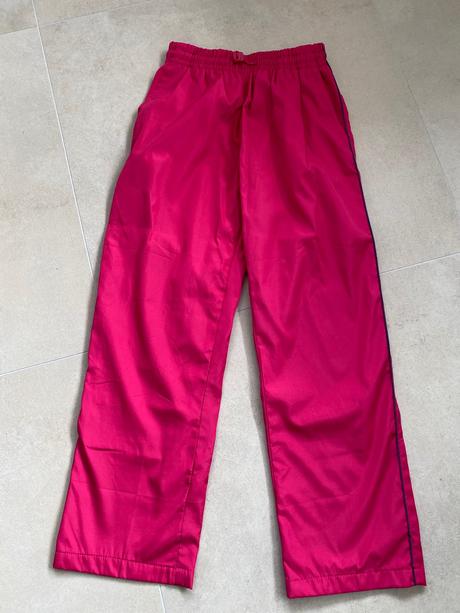 Sustiakove nohavice, 152