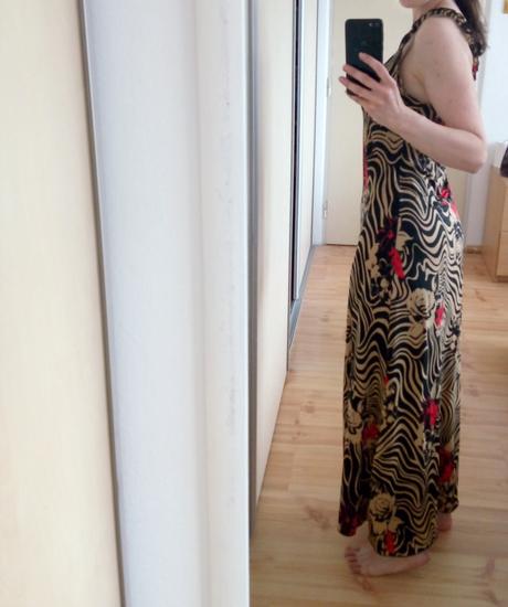 Spolocenske saty, 36