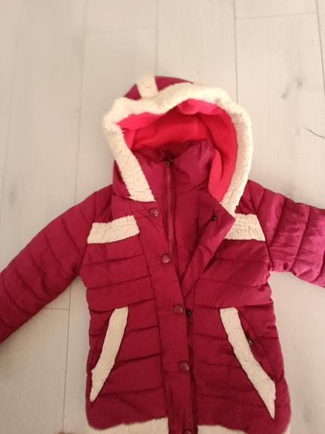 Dievčenská bunda, 134