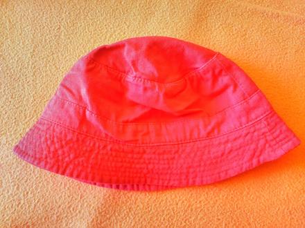 Červený klobúčik, f&f,68