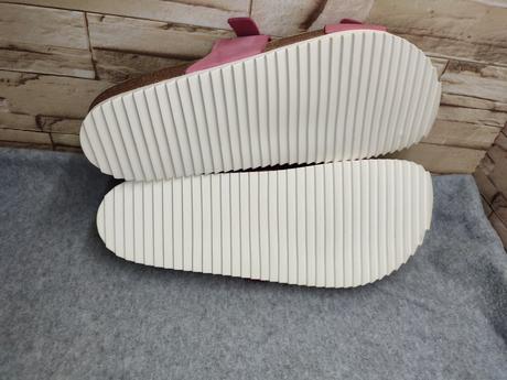 Jasný 43 - celokožené ružové sandále, 43