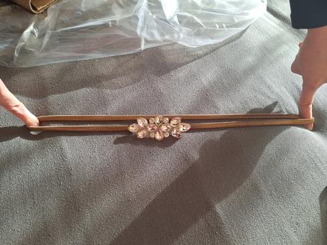 Spoločenské šaty, 42