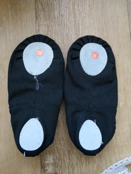 Gymnasticke cvicky/baletne piskoty, 28