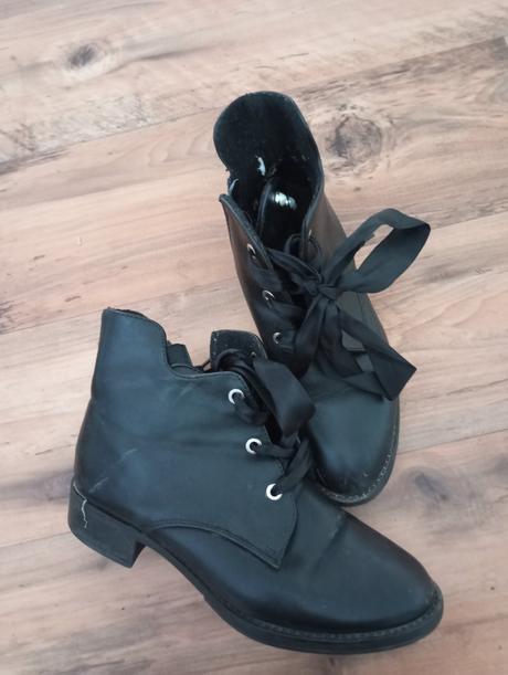 Čierne topánky s maslou, 36