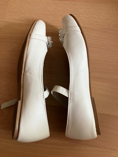 Biele balerínky, 35