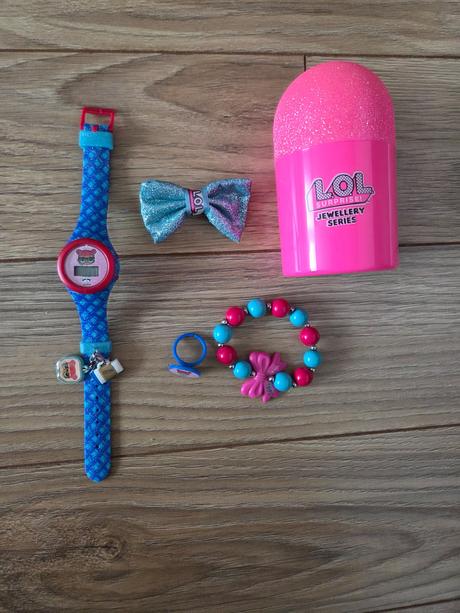 Lol digitálne hodinky,