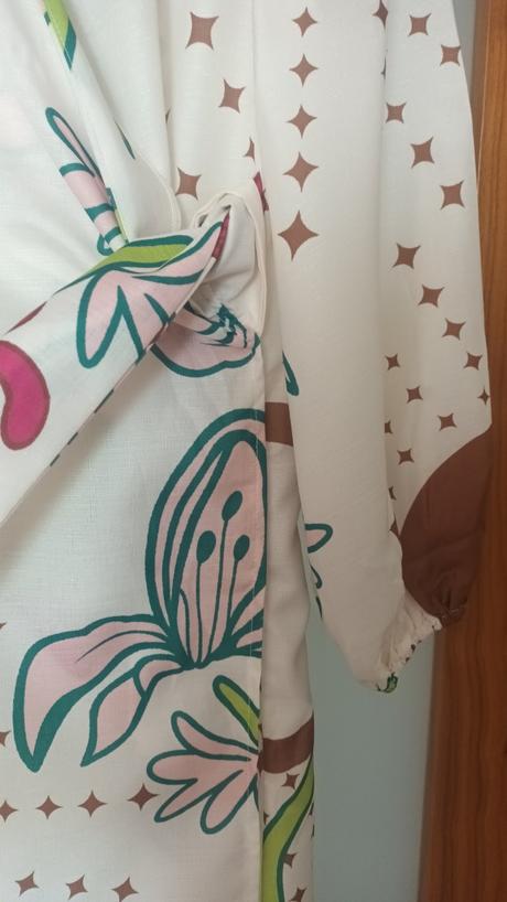 Zavinovacie šaty, s