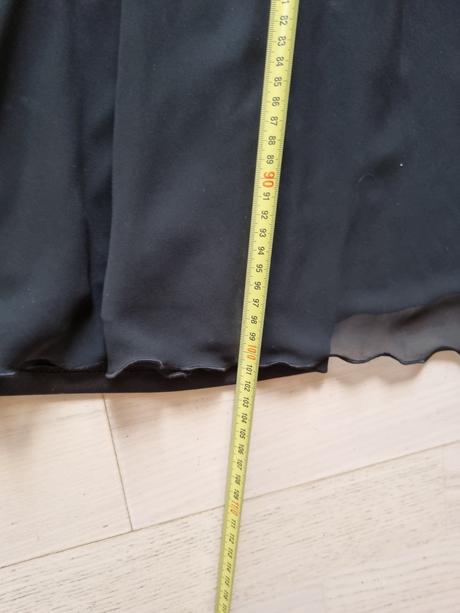 Čierne koteilove saty zn. debenhams vám. 16, 44