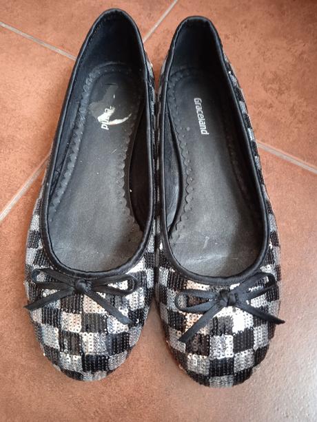 Baleríny, graceland,37