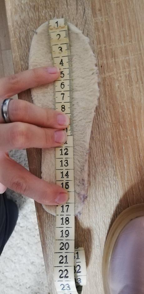 Blikajúce čižmy, 28