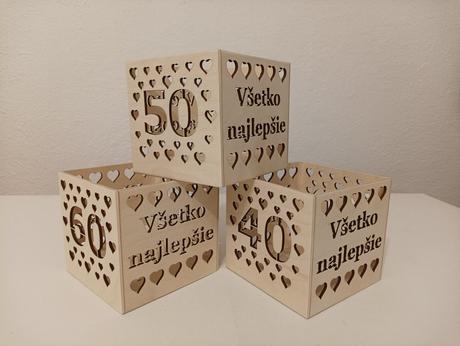 Narodeniny / drevený narodeninový svietnik, 