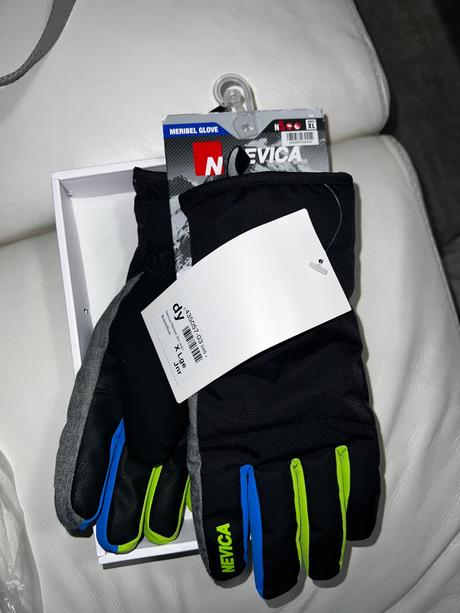 Lyžiarske rukavice zn. nevica, xl
