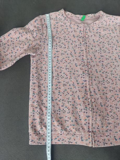 Vestička, reserved,140