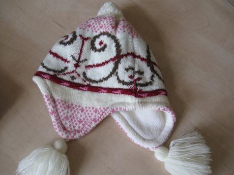 Dievčenská čiapka, 146