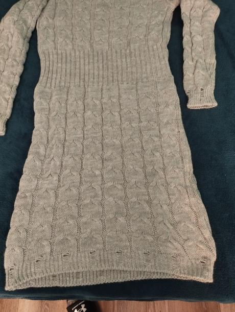 Pletené šaty, 