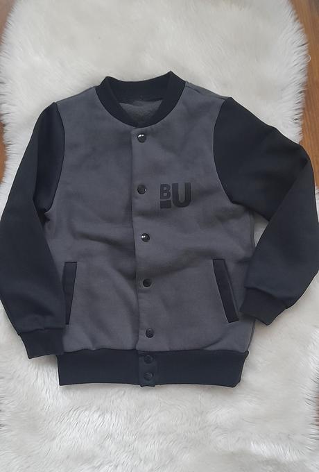 By upsalla mikina, 110