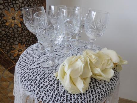 Poháre 6 kusov jemný výbrus top top stav., 