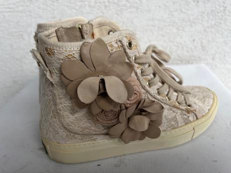 Twinset krasne cipkovane tenisky 36 na styl chloe, 36