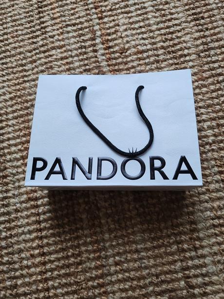 Taštička pandora,