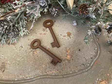 Kovové kľúče v hrdzavom odtieni 2 ks ( sada ), 