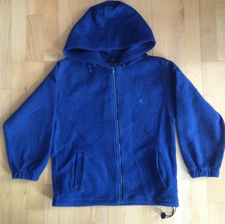 Mikina s kapucňou, 158