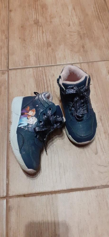 Prechodné topánky, 25