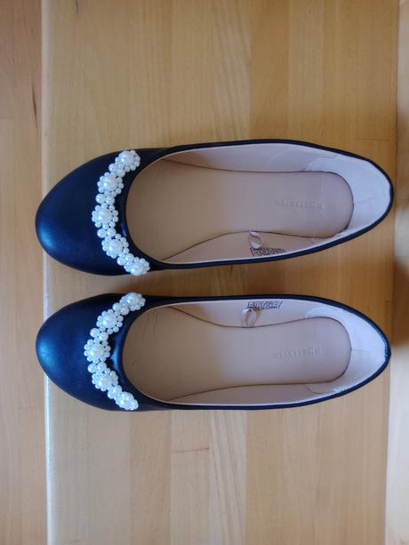 Čierne balerínky, reserved,37