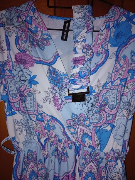 Spoločenské šaty,