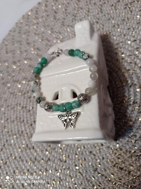 Náramky z minerálov,