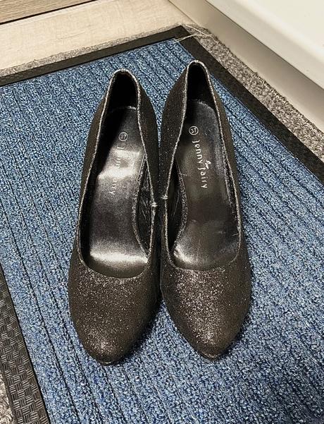 Čierne trblietavé lodičky, 37