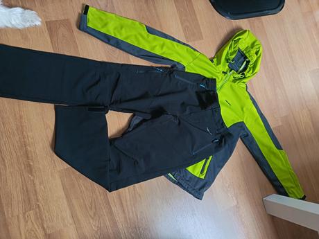 Značkový komplet, 158