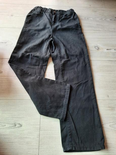 Čierne nohavice, 152