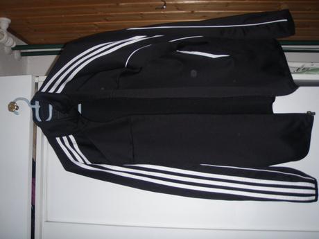 Trigovica na šport, l