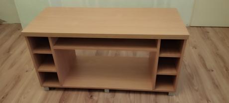 Stolík pod televízor, 