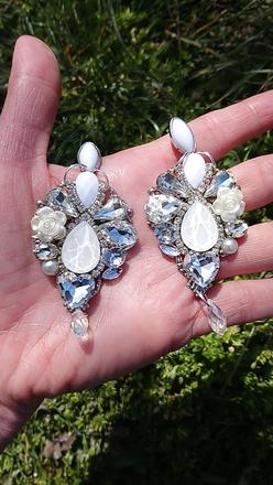 Luxusné hand made jagavé náušnice,