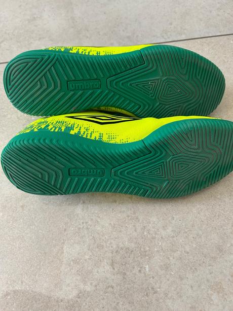 Halovky umbro, umbro,39