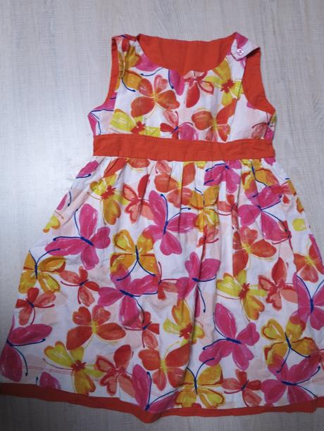 Obojstranné šatičky pestrofarebné, 122