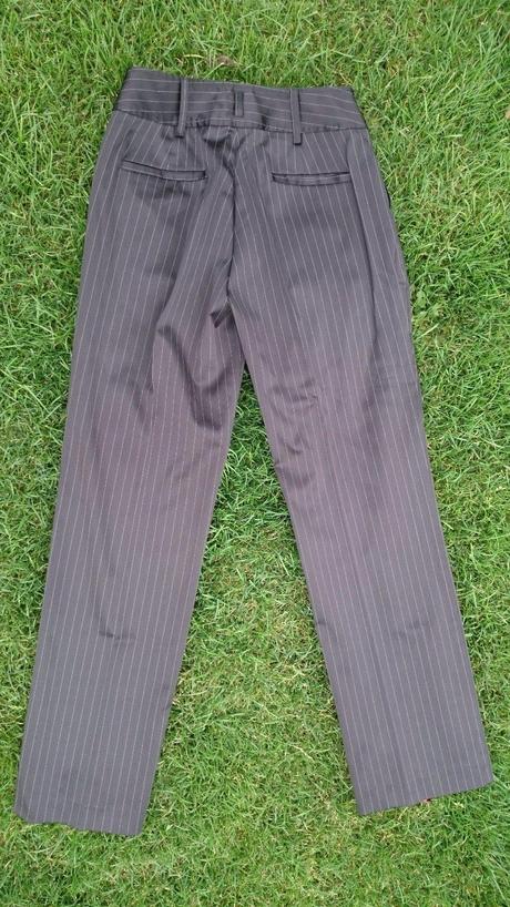 Elegantne nohavice z jemnym pruzkom, 36