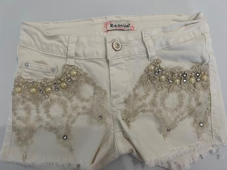 Nádherne zdobené riflové kraťasy, 26
