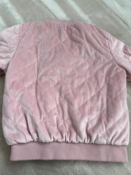 Prechodná bunda, 128