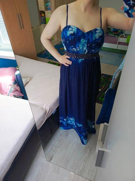 Spoločenské šaty, m