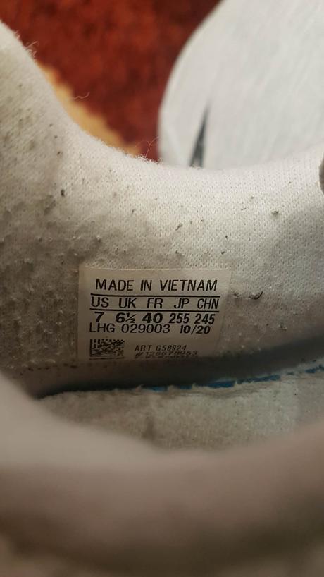 Botasky v. 40, adidas,40