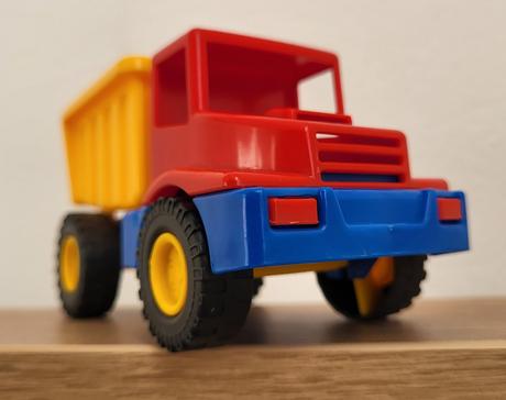 Traktor, sklápač, báger, 