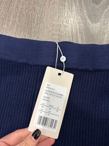 Anna field nove damske saty č.s, s