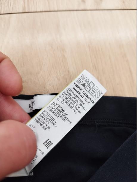Legíny, marks & spencer,110
