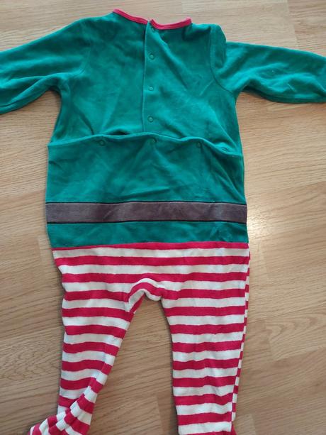 Vianočné oblecenie, 86