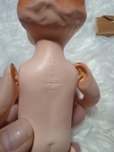 Retro technoplast bábika,